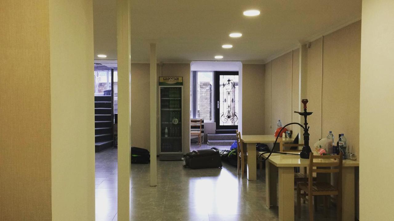 Blossom Hostel Updated ! Обновлено !!! City Center! Perfect Order!!! Snow-White Bed Linen!!! Идеальный Порядок!!! Белоснежное Постельное Белье!!! Центр Города !!! Tiflis Exterior foto