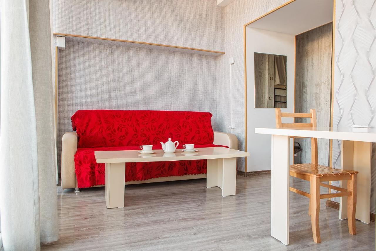 Blossom Hostel Updated ! Обновлено !!! City Center! Perfect Order!!! Snow-White Bed Linen!!! Идеальный Порядок!!! Белоснежное Постельное Белье!!! Центр Города !!! Tiflis Exterior foto